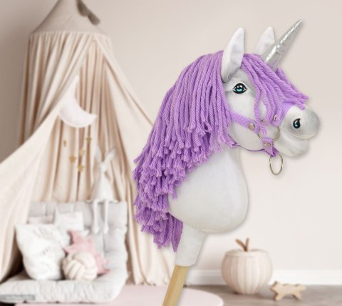 Hobby Horse Jednorożec na kiju biały, grzywa fioletowa i srebrny róg A4