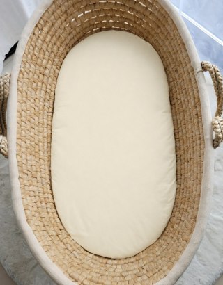 Prześcieradło bawełniane do wózka gondoli kosza Mojżesza Boho 75x35 cm - kremowe