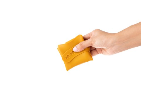 ECORASCALS Śliniak silikonowy MUSTARD